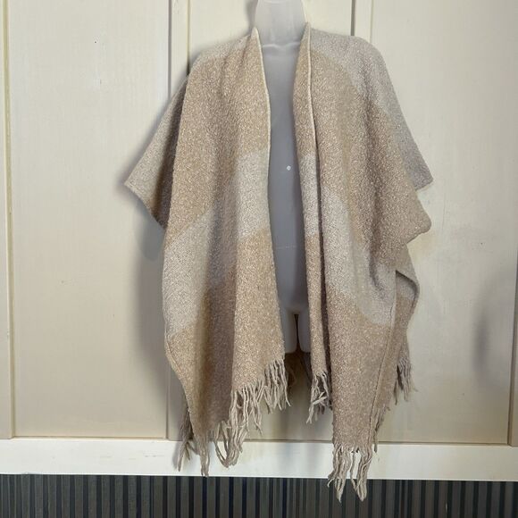Womens Shawl One Size Beige Fringe Western Rodeo Layering Soft - Picture 2 of 8